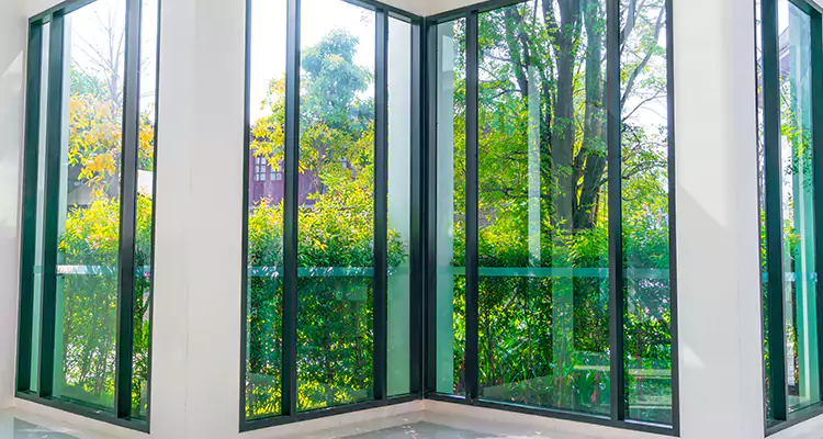 Emergency Balcony Door Glass Repair in Hallandale Beach, FL