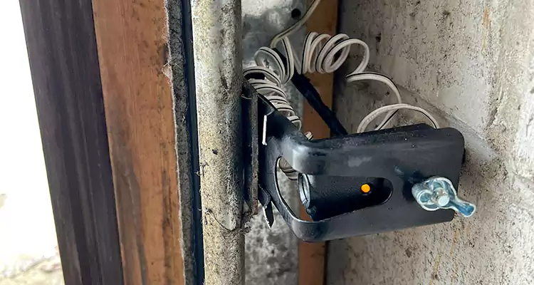 Fix Broken Garage Door Sensor in Hallandale Beach, FL