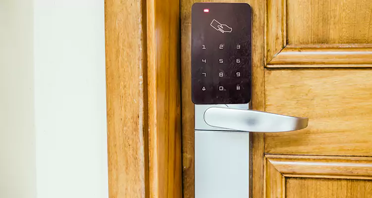Keyless Hotel Door Locks Repair in Hallandale Beach, FL