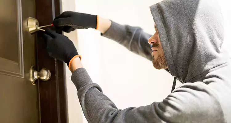 Emergency Motel Lock Repairs—Available 24/7 in Hallandale Beach, FL