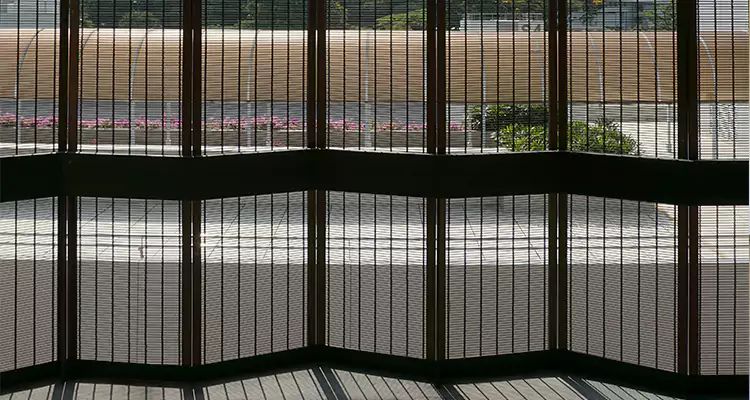Front Screen Door Repair in Hallandale Beach, FL