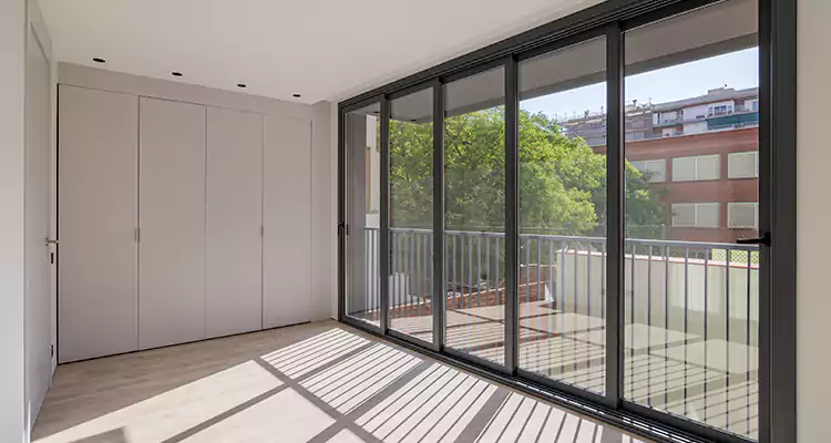 Fix Sliding Screen Door Track in Hallandale Beach, FL